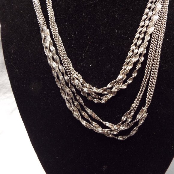 CHARMING CHARLIE SILVERY MULTI-CHAIN W/ TWIST SECTION FEATURE 34" L. NECKLACE 18 - Picture 4 of 4